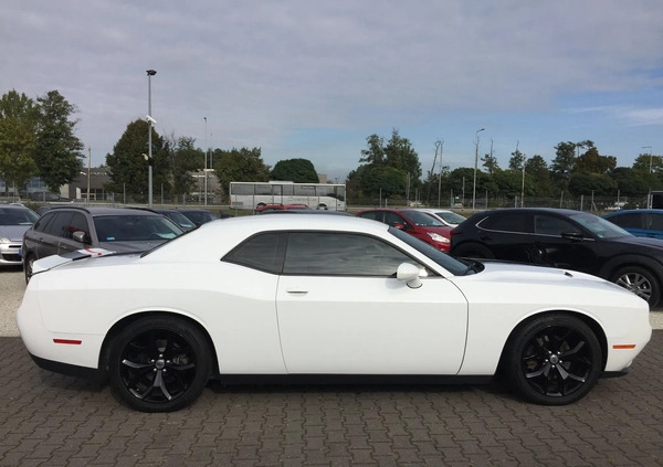 Dodge Challenger cena 94900 przebieg: 105500, rok produkcji 2017 z Rejowiec Fabryczny małe 154